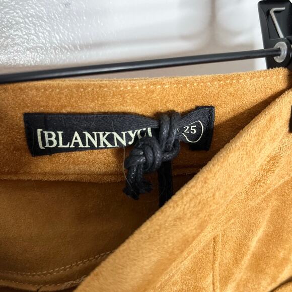 Blank NYC Faux Suede Patch Pockets Pants Womens 25 Toasted Caramel Boot Cut - Picture 6 of 12